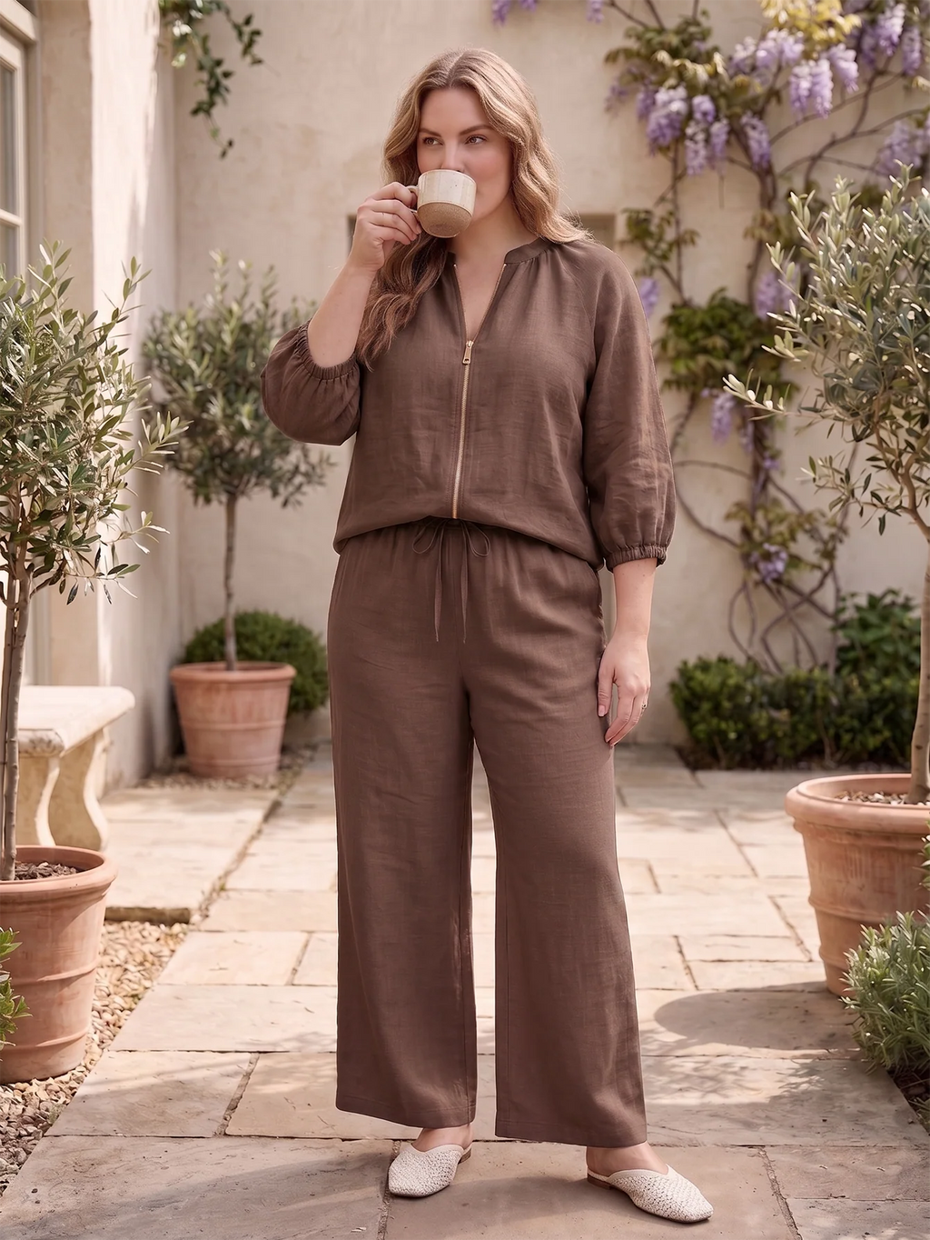 Larui Plus Size Women's Three-Quarter Sleeve Top and Pants Two-Piece Linen Set