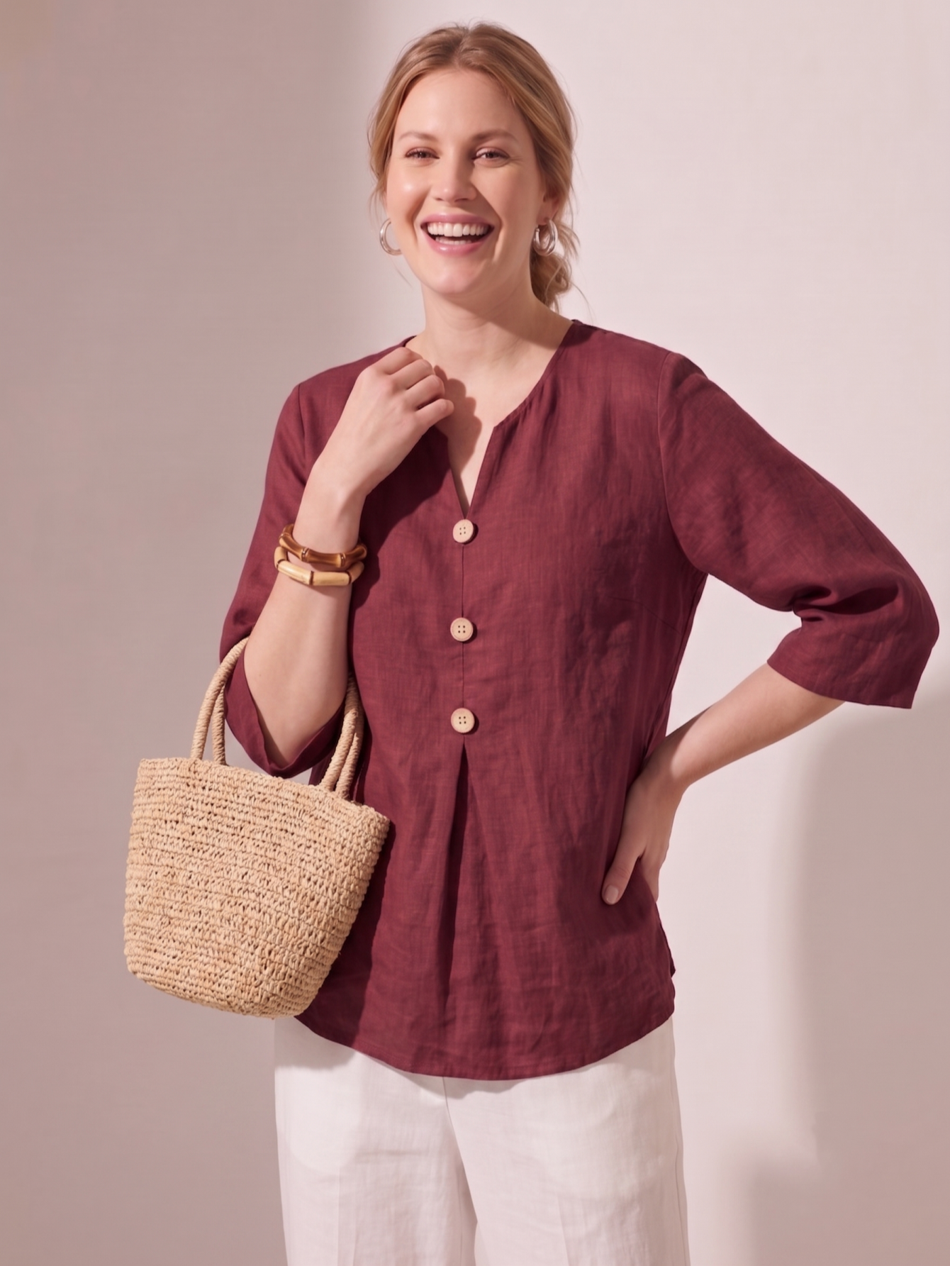 Larui Women's Plus-Size Linen V-Neck 3/4 Sleeve Top
