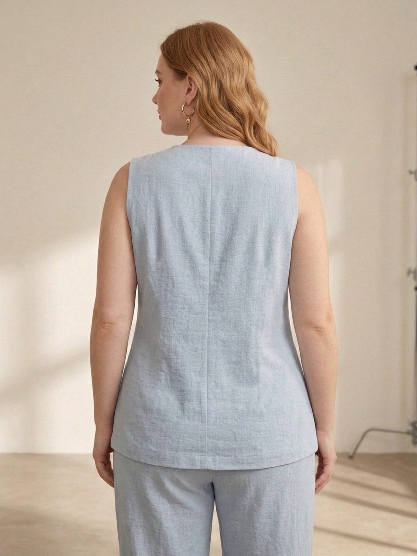 Larui Plus Size Women's Button Sleeveless Top Vest