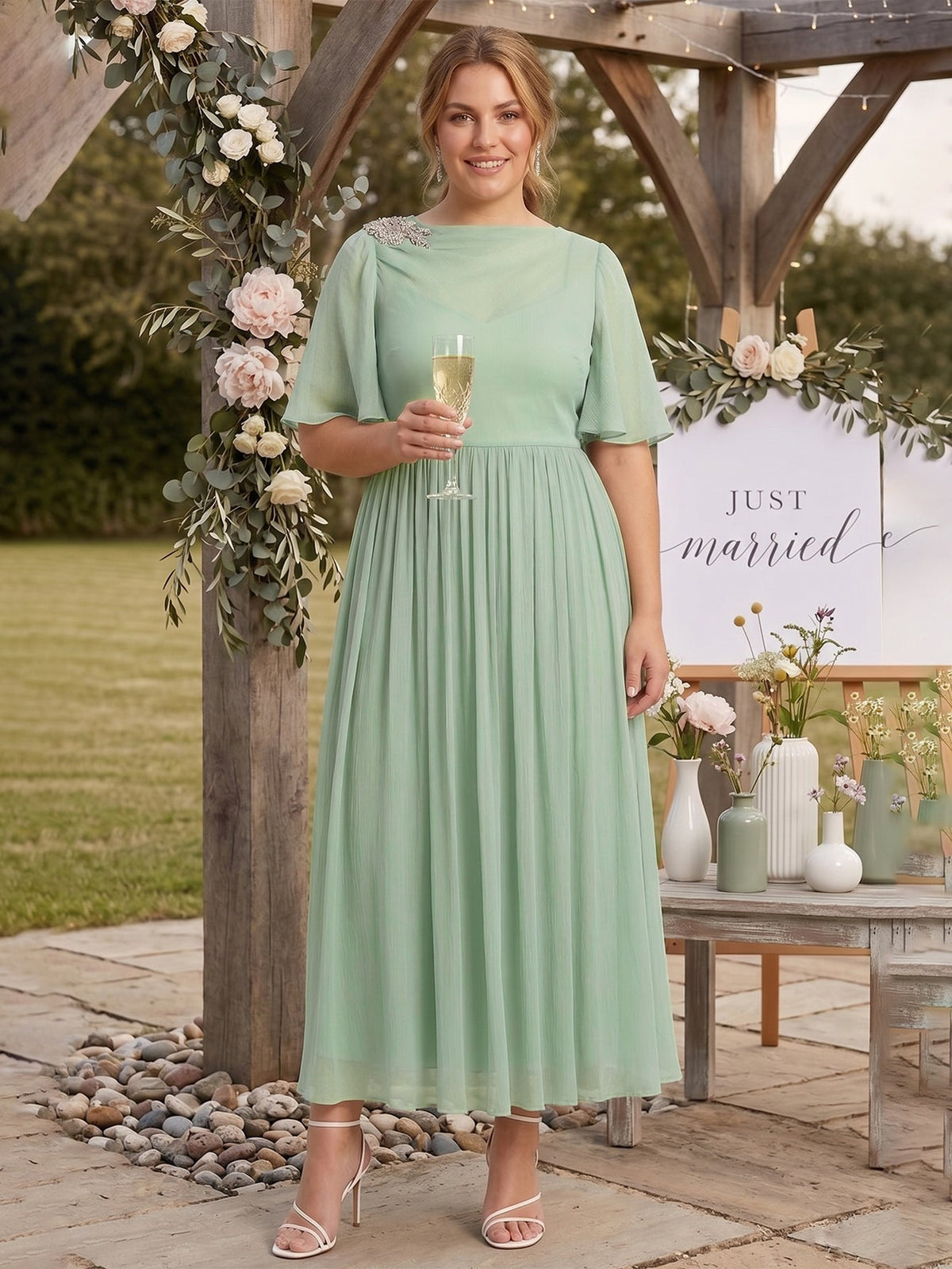 Larui Plus Size Women's Chiffon Dress