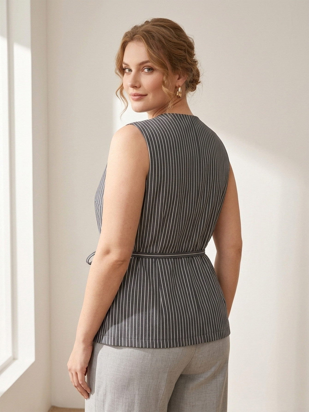 Larui Plus Size Women's Stripes Sleeveless Top Vest With Belted