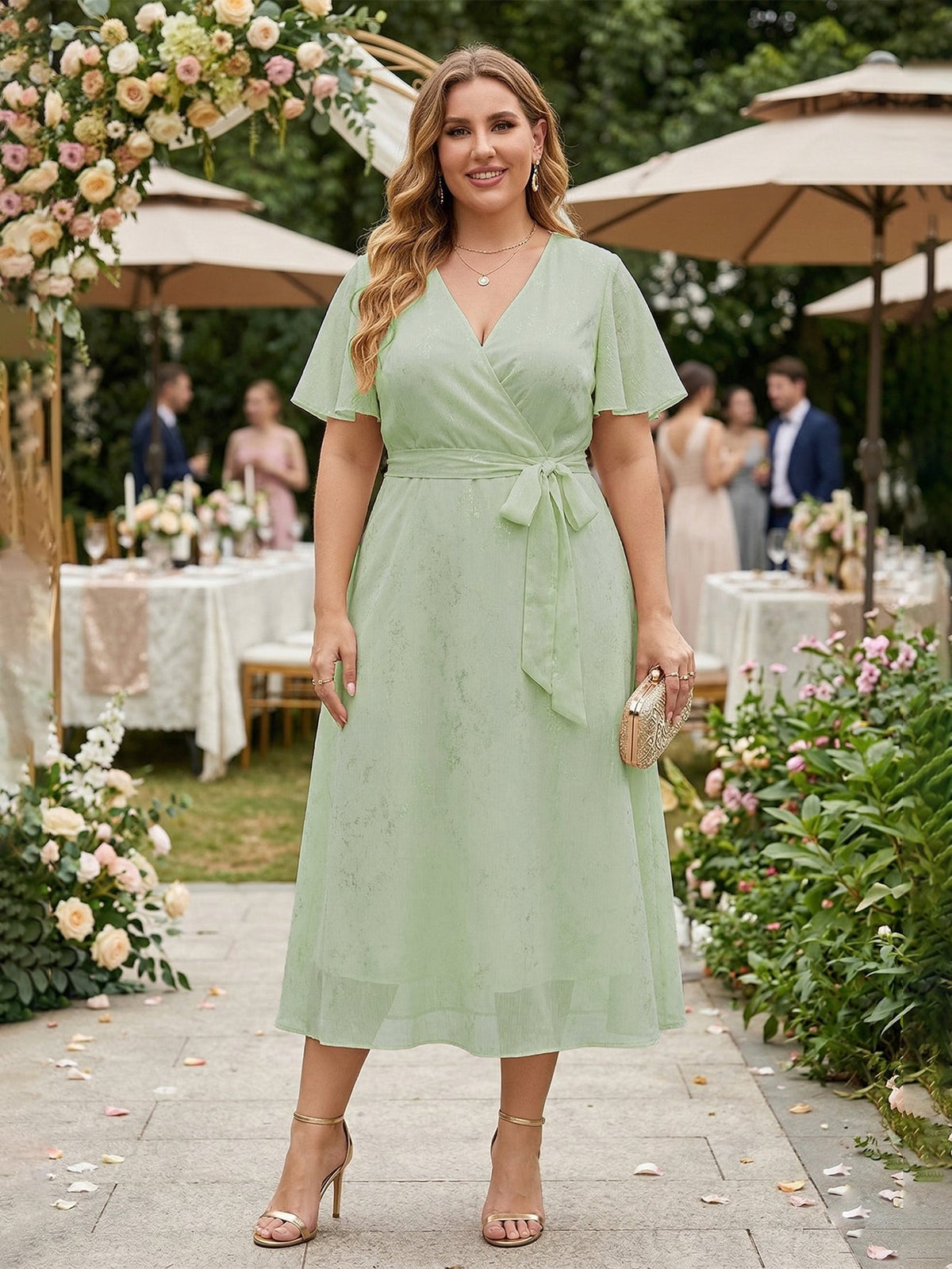 Larui Plus Size Elegant Gold-Stamped Chiffon Guest Dress