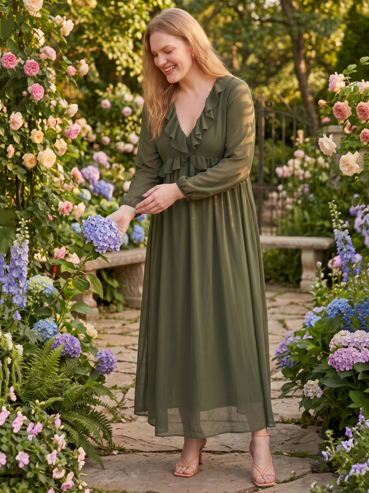 Larui Plus Size Women‘s Chiffon Ruffled V-Neck Dress