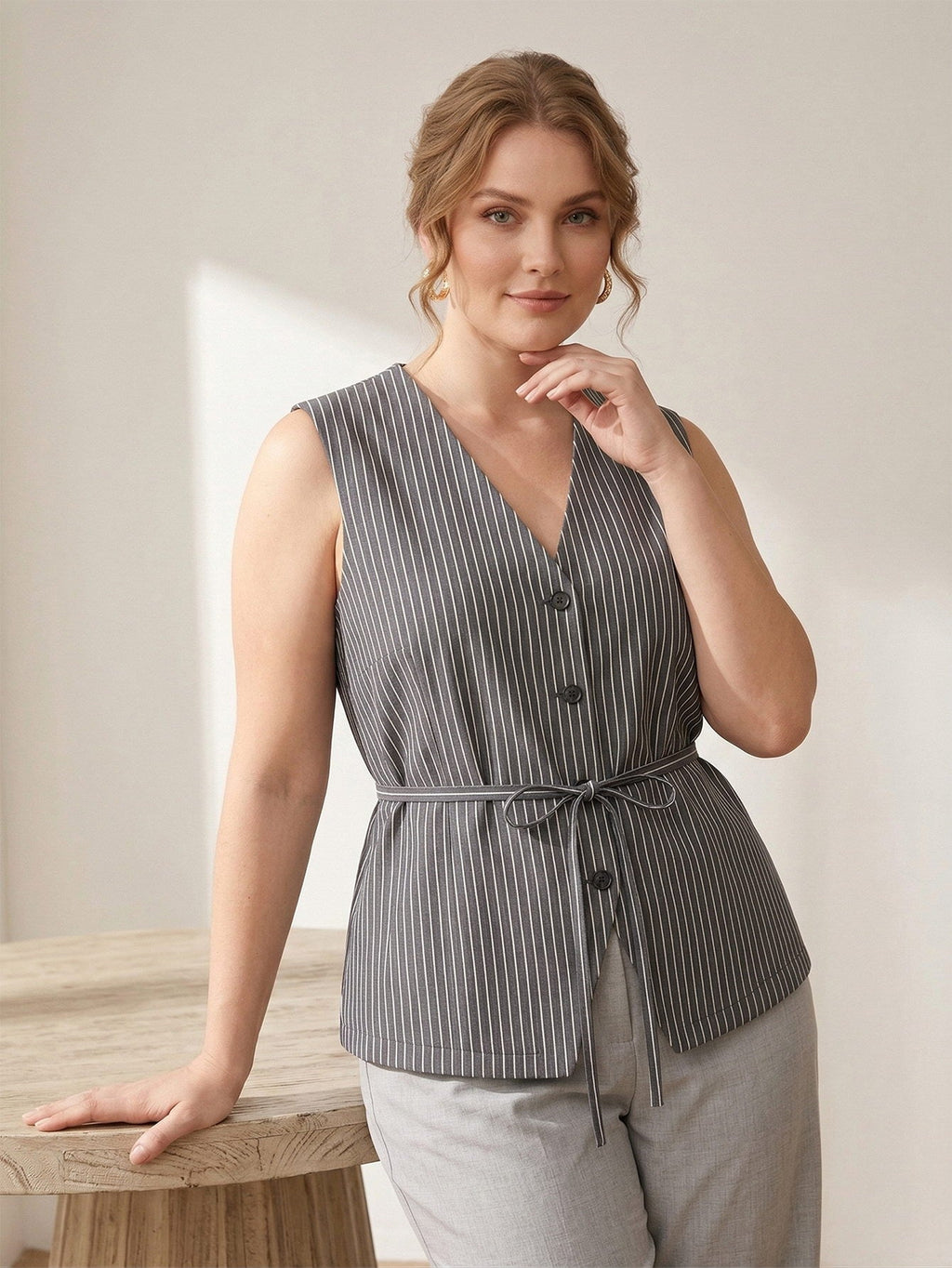 Larui Plus Size Women's Stripes Sleeveless Top Vest With Belted
