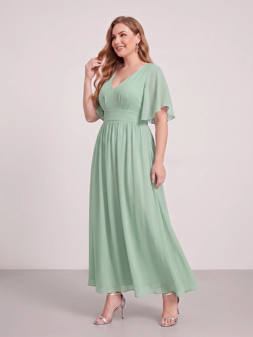 Larui Plus Size Women‘s V-Neck Chiffon Ruffles Sleeves Dress