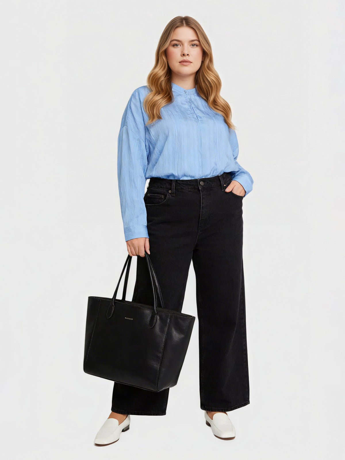 Larui Plus Size Women's Textured Fabric Shirt