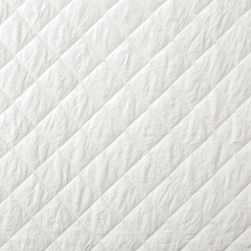 Ava Diamond Oversized Cotton Quilt Set