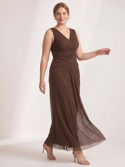 Larui Plus Size Evening Dress with Mesh Stretch Fit and Pleats