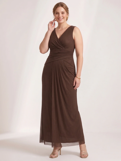 Larui Plus Size Evening Dress with Mesh Stretch Fit and Pleats