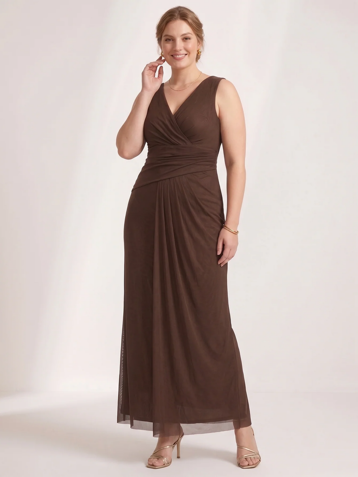 Larui Plus Size Evening Dress with Mesh Stretch Fit and Pleats