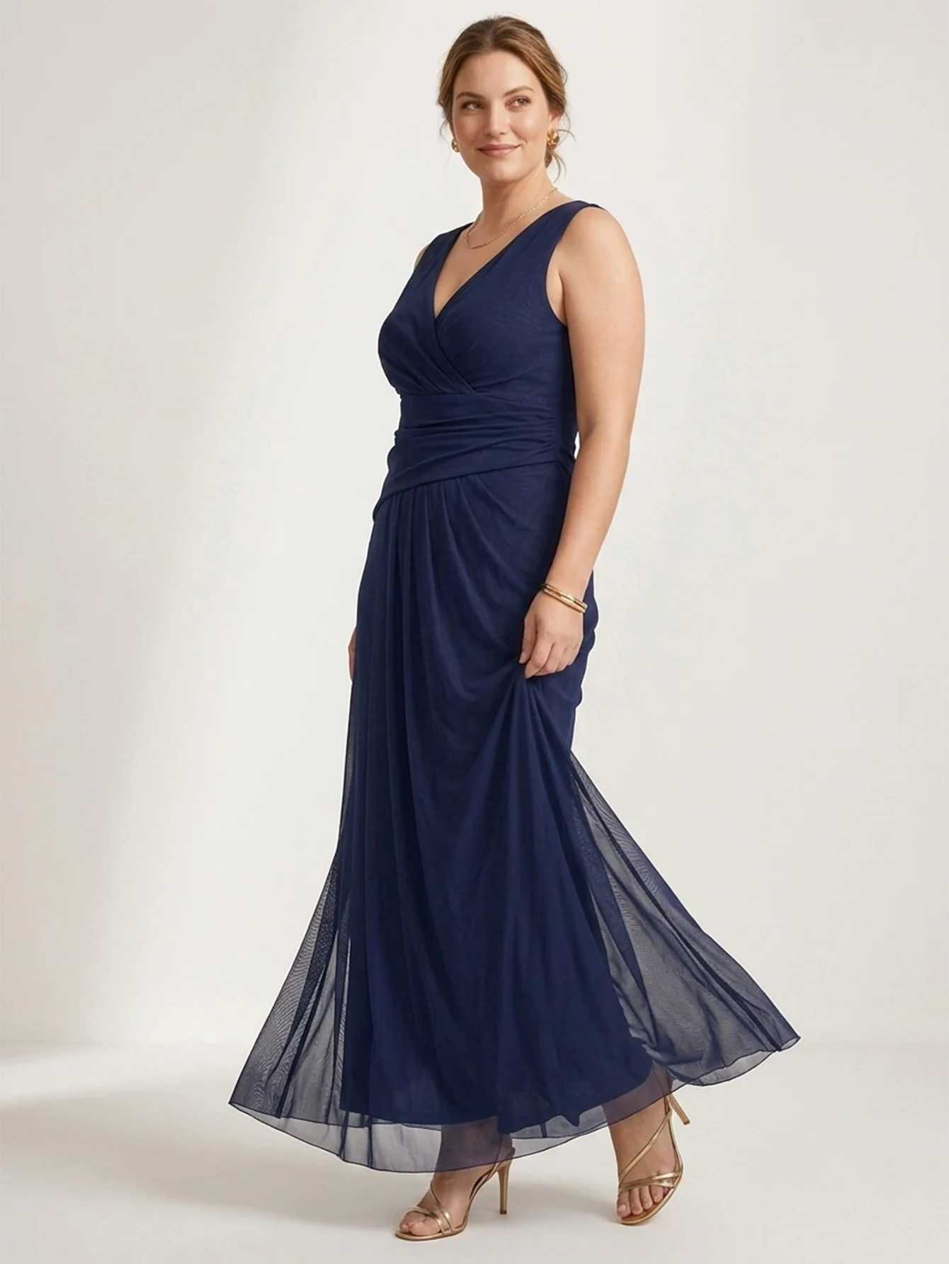 Larui Plus Size Evening Dress with Mesh Stretch Fit and Pleats