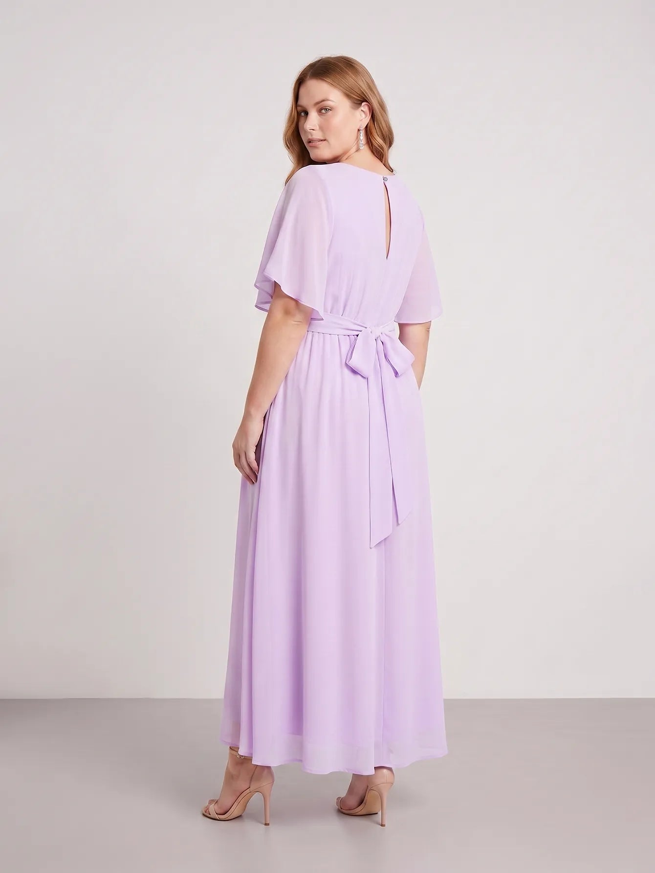 Larui Plus Size Women‘s V-Neck Chiffon Ruffles Sleeves Dress