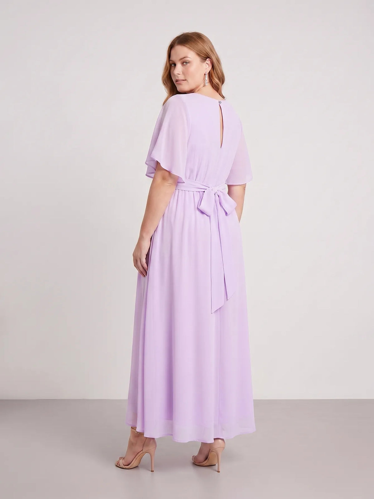 Larui Plus Size Women‘s V-Neck Chiffon Ruffles Sleeves Dress
