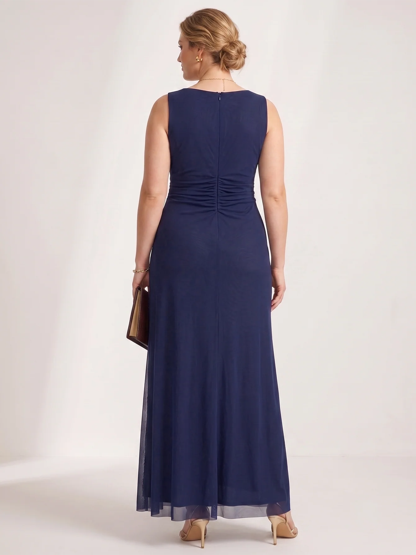 Larui Plus Size Evening Dress with Mesh Stretch Fit and Pleats