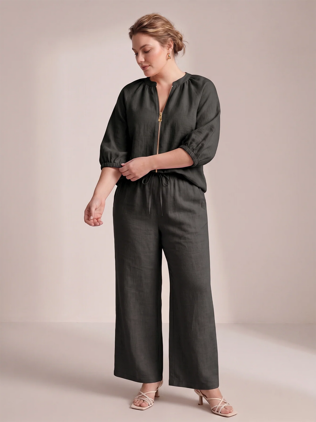 Larui Plus Size Women's Three-Quarter Sleeve Top and Pants Two-Piece Linen Set