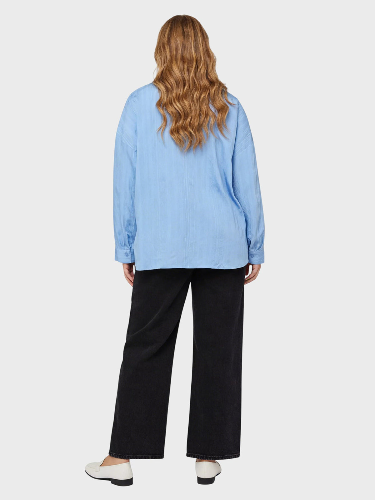 Larui Plus Size Women's Textured Fabric Shirt