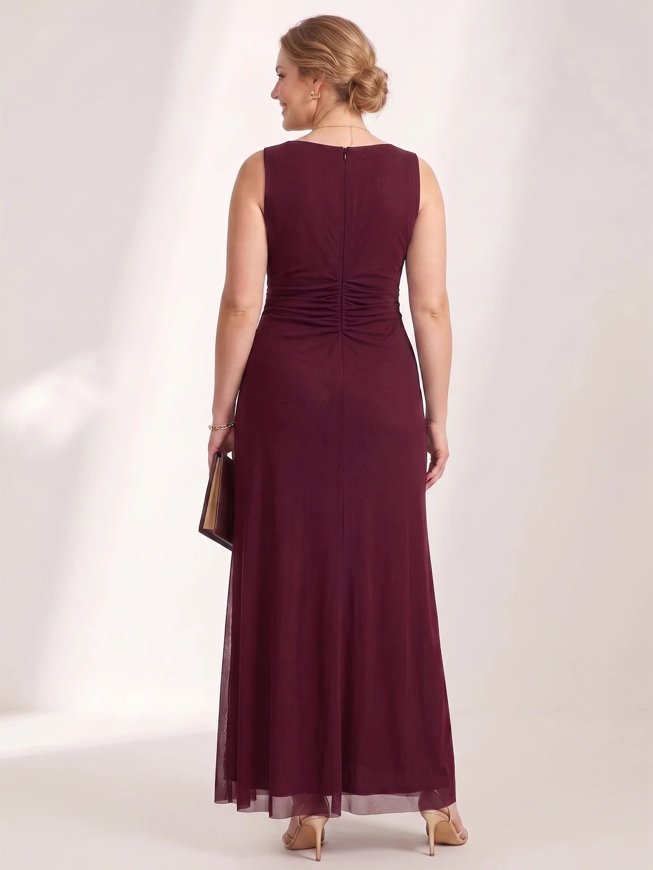 Larui Plus Size Evening Dress with Mesh Stretch Fit and Pleats