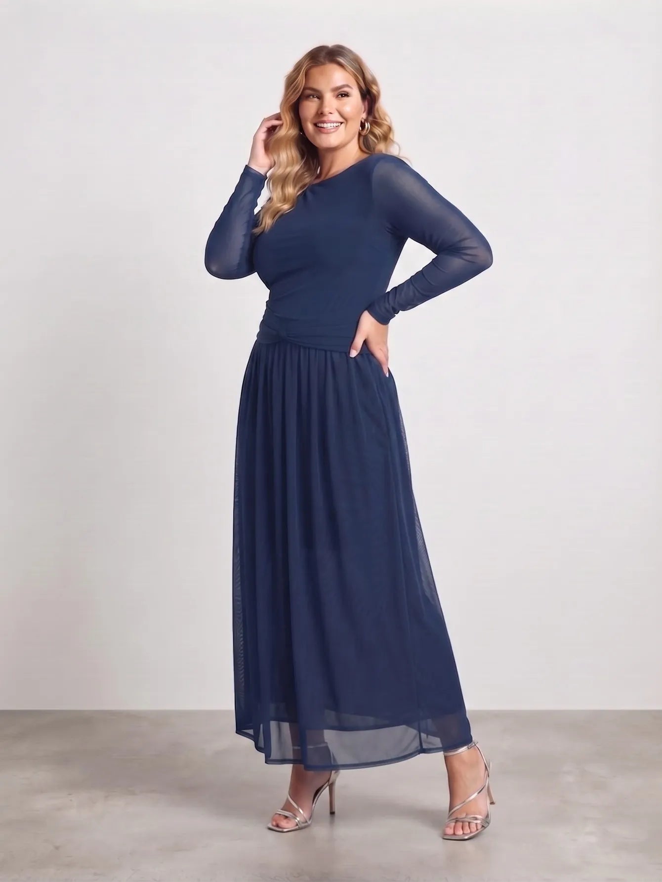 Larui Plus Size Mesh Elegant Long Sleeves Dress