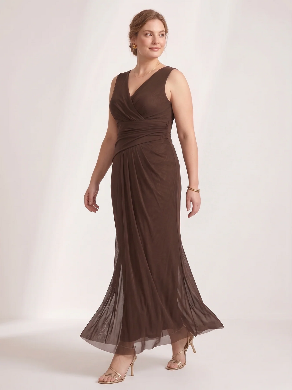 Larui Plus Size Evening Dress with Mesh Stretch Fit and Pleats