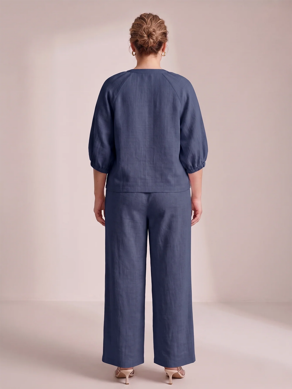 Larui Plus Size Women's Three-Quarter Sleeve Top and Pants Two-Piece Linen Set