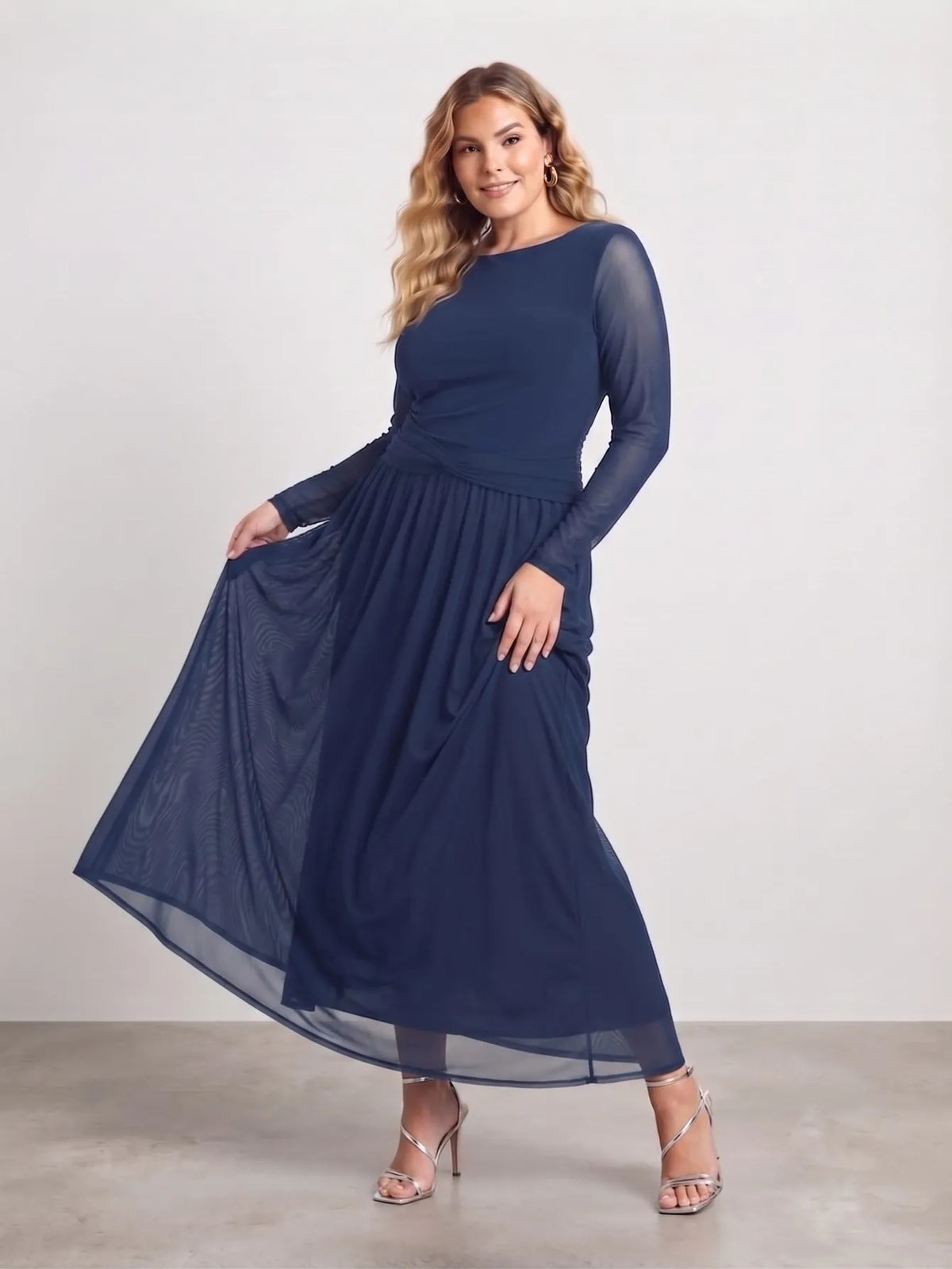 Larui Plus Size Mesh Elegant Long Sleeves Dress