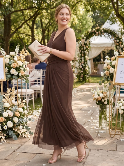 Larui Plus Size Evening Dress with Mesh Stretch Fit and Pleats