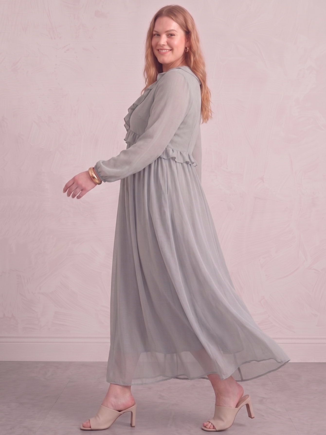 Larui Plus Size Women‘s Chiffon Ruffled V-Neck Dress