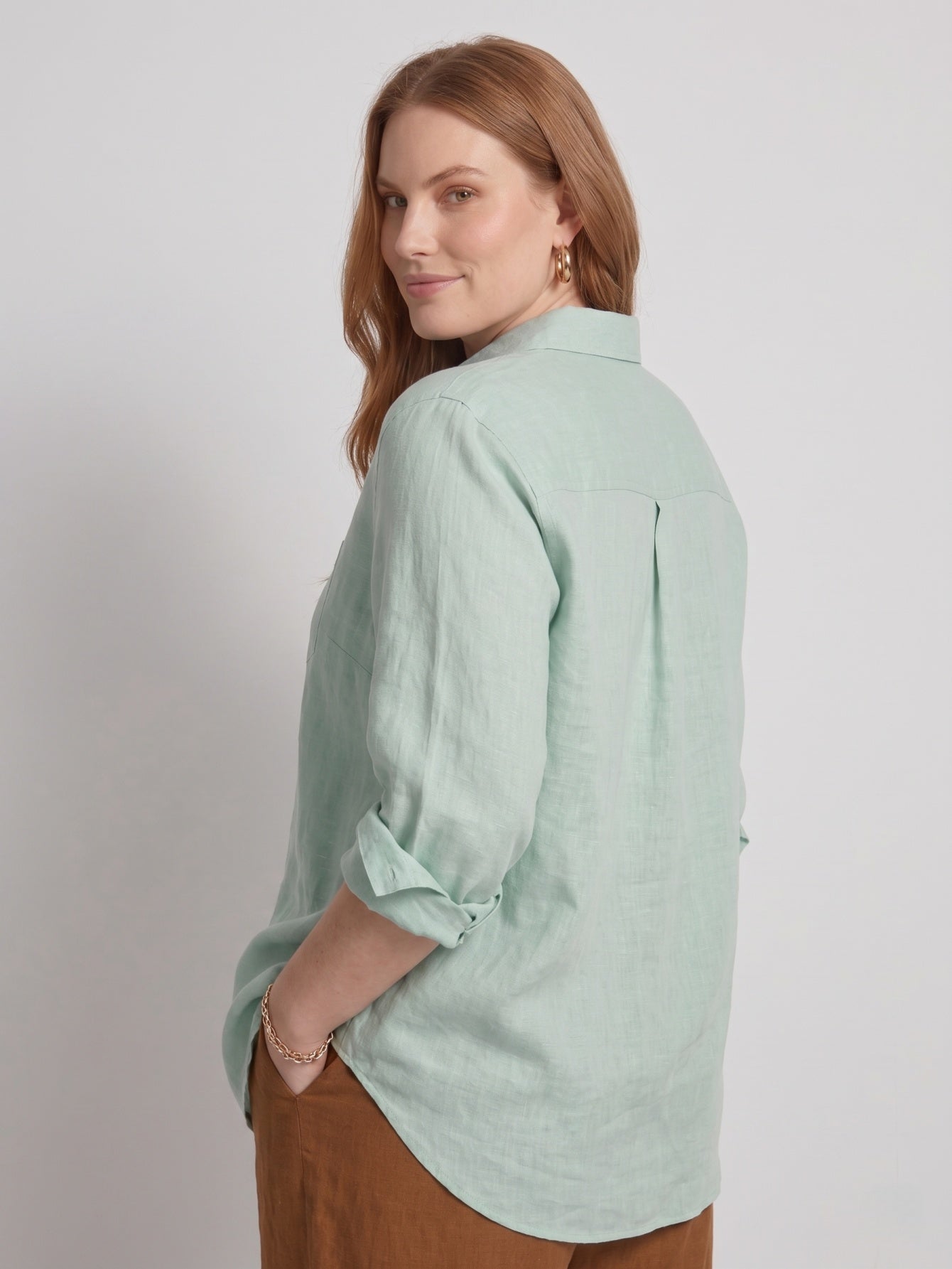 Larui Plus Size Women's Linen Pocket Long Sleeves Shirt