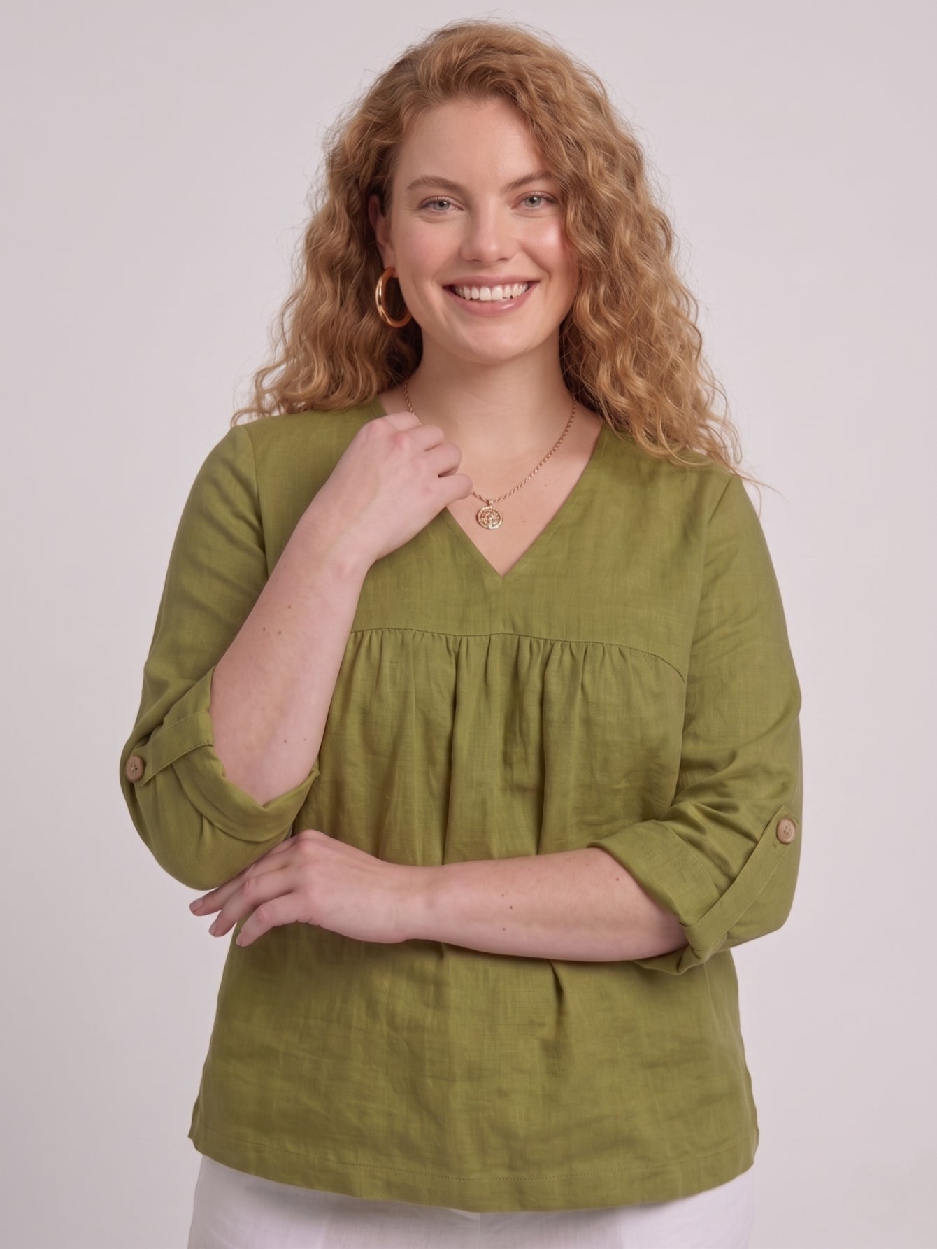 Larui Plus Size Women's Linen  V-Neck Pleated Blouse