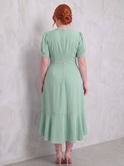 Larui Plus-Size Women's French Romantic One-Piece Wrap Dress