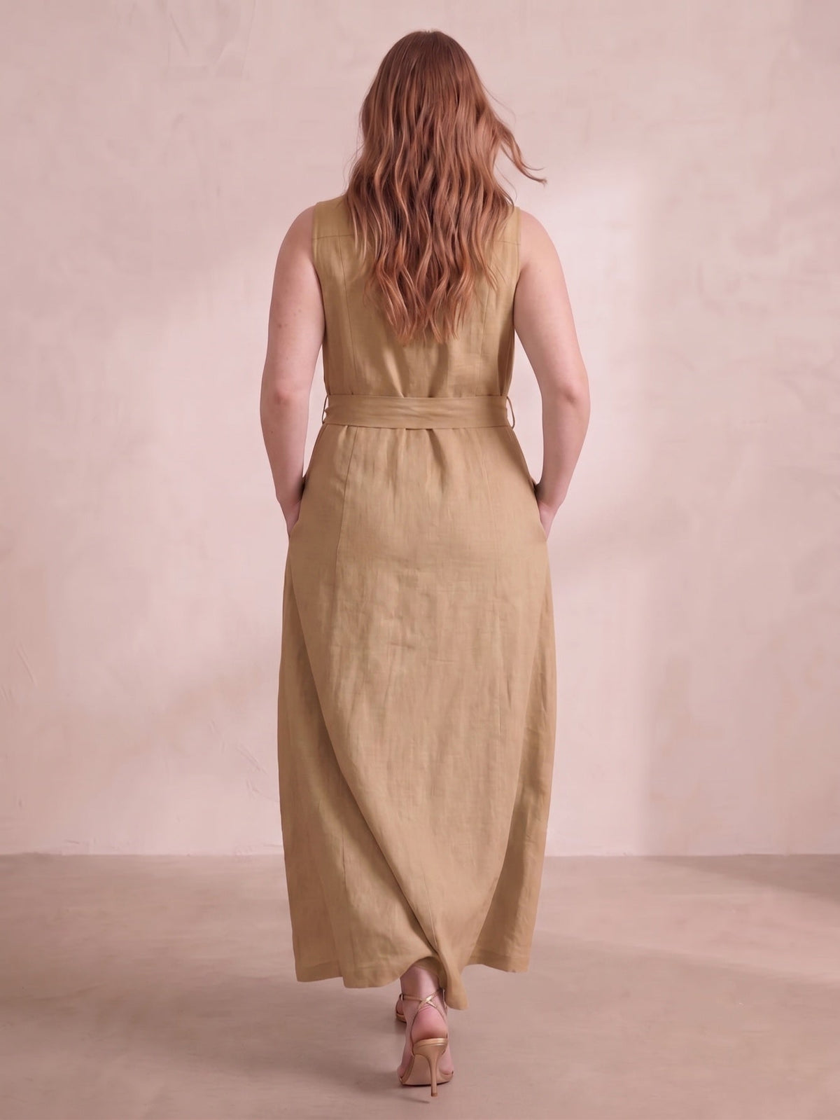 Larui Plus Size Women's Sleeveless Collared Linen Dress with Belt