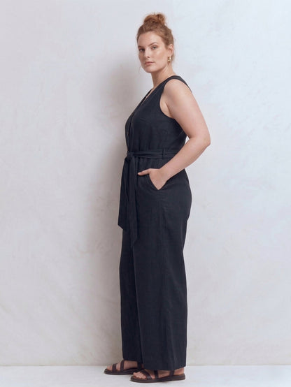 Plus Size Women's Linen Elegant Pocket Jumpsuit With Belted