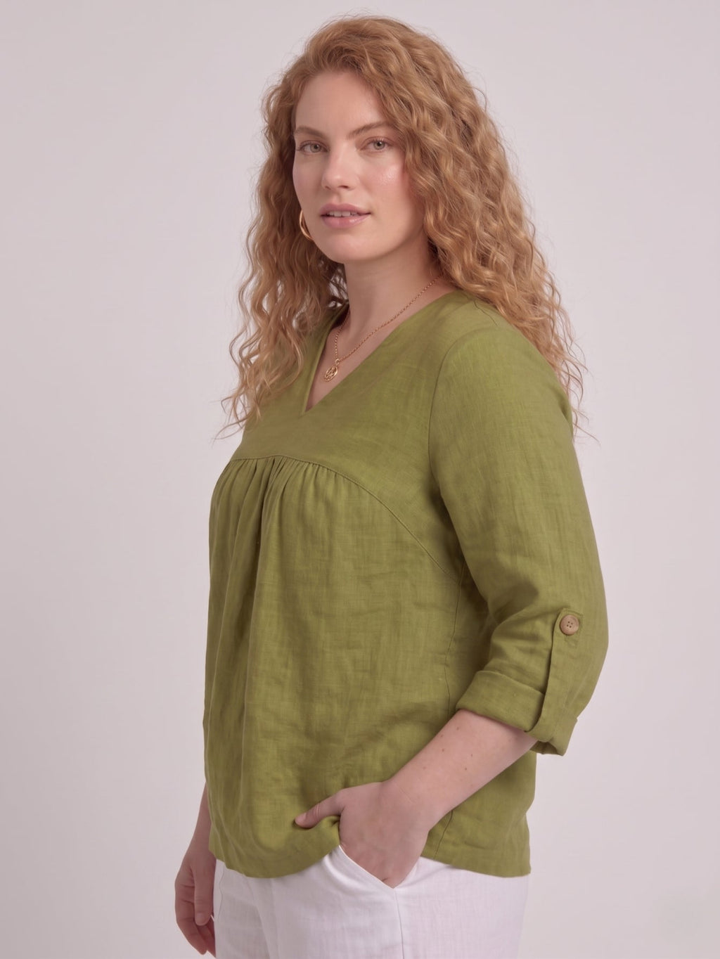 Larui Plus Size Women's Linen  V-Neck Pleated Blouse
