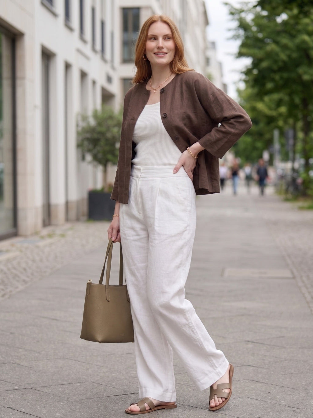 Larui Plus Size Women's Minimalist Linen Cropped Jacket