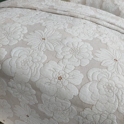 Rustic Blossoms Heritage Quilt Set