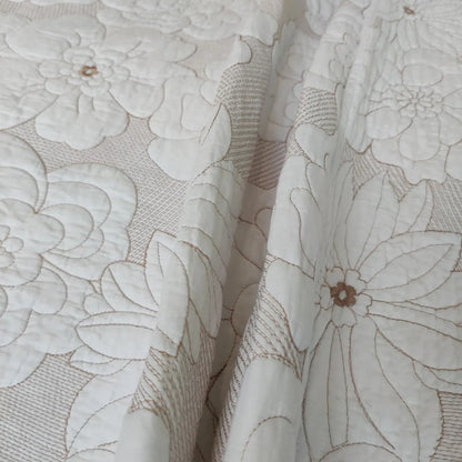 Rustic Blossoms Heritage Quilt Set